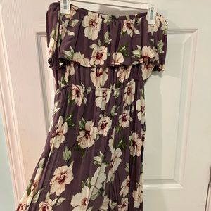 Cute floral jumpsuit!